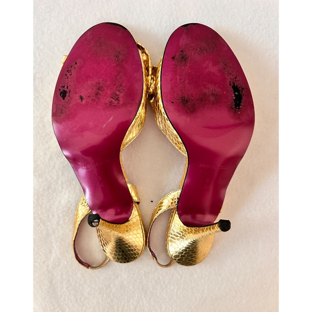 Betsey Johnson Gold Foiled Bow Accent Open Toed Slingback Heel, 9m - Picture 3 of 8